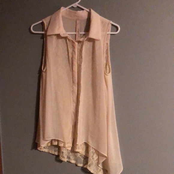 BRAND NEW BEAUTIFUL SHEER SHIRT  SIZE MEDIUM! WITH LACE ON IT! NWOT! - Picture 2 of 5